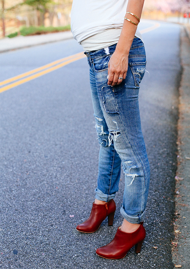 DIY maternity jeans via IHOD
