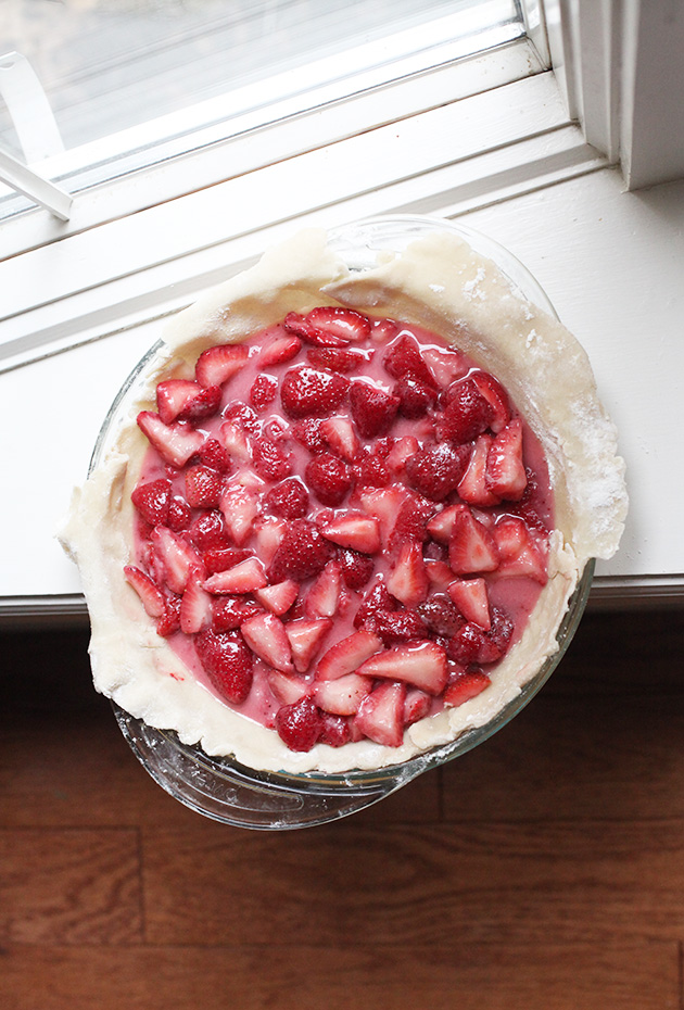 3 ingredient strawberry pie