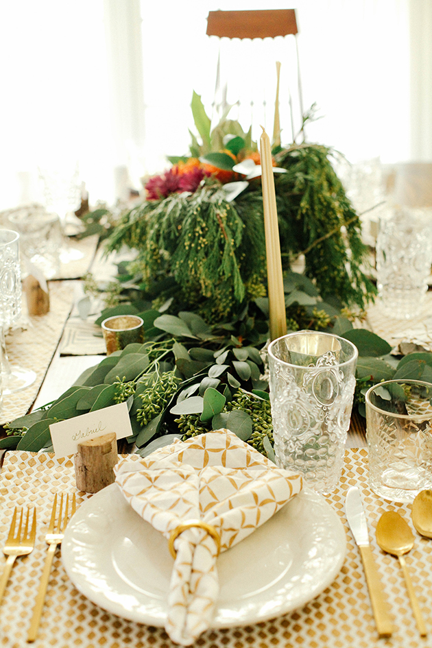 christmas table setting