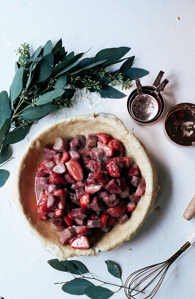 strawberry rhubarb pie