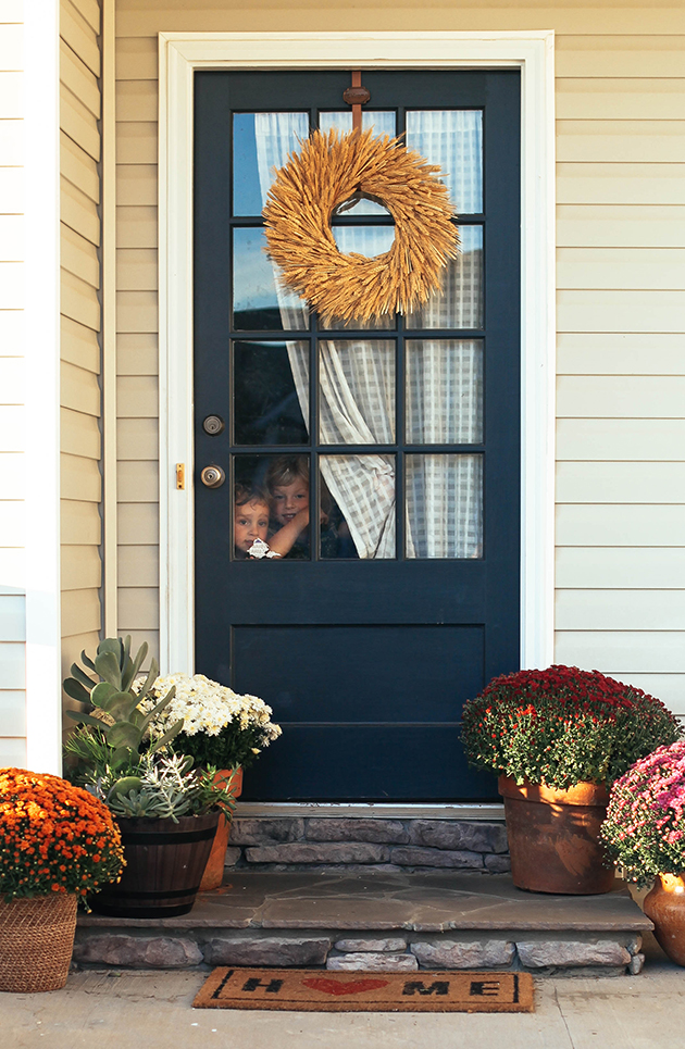 an-autumn-front-porch