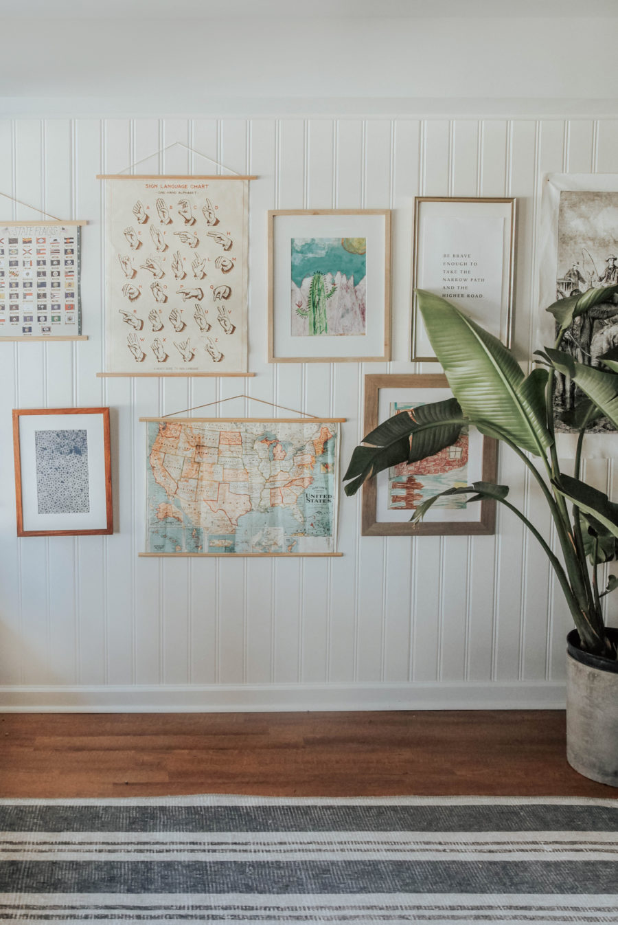 Cheap and Easy DIY Wooden Poster Hangers – Simplicity in the South