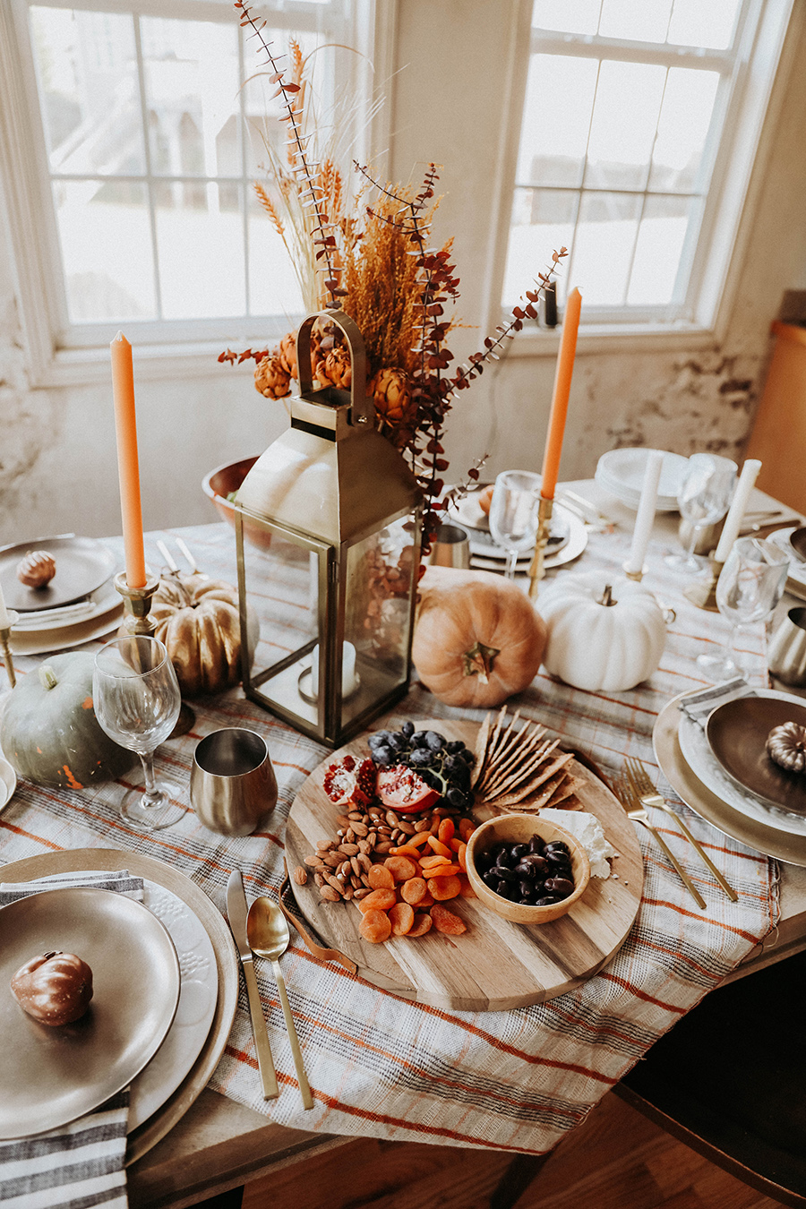 Friendsgiving Table Setting + Menu - In Honor Of Design