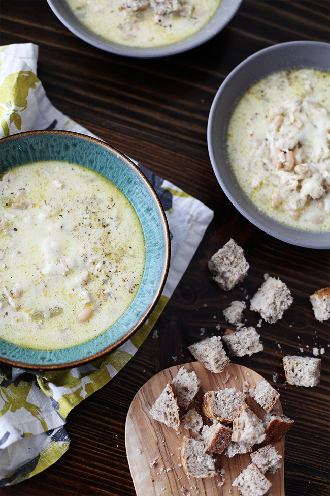 Creamy White Chicken Chili – Modern Honey