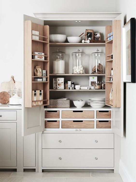 kitchen pantry