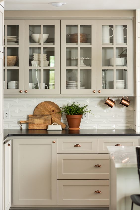 Kitchen Series: Answering all of your Q's about Kitchen cabinets