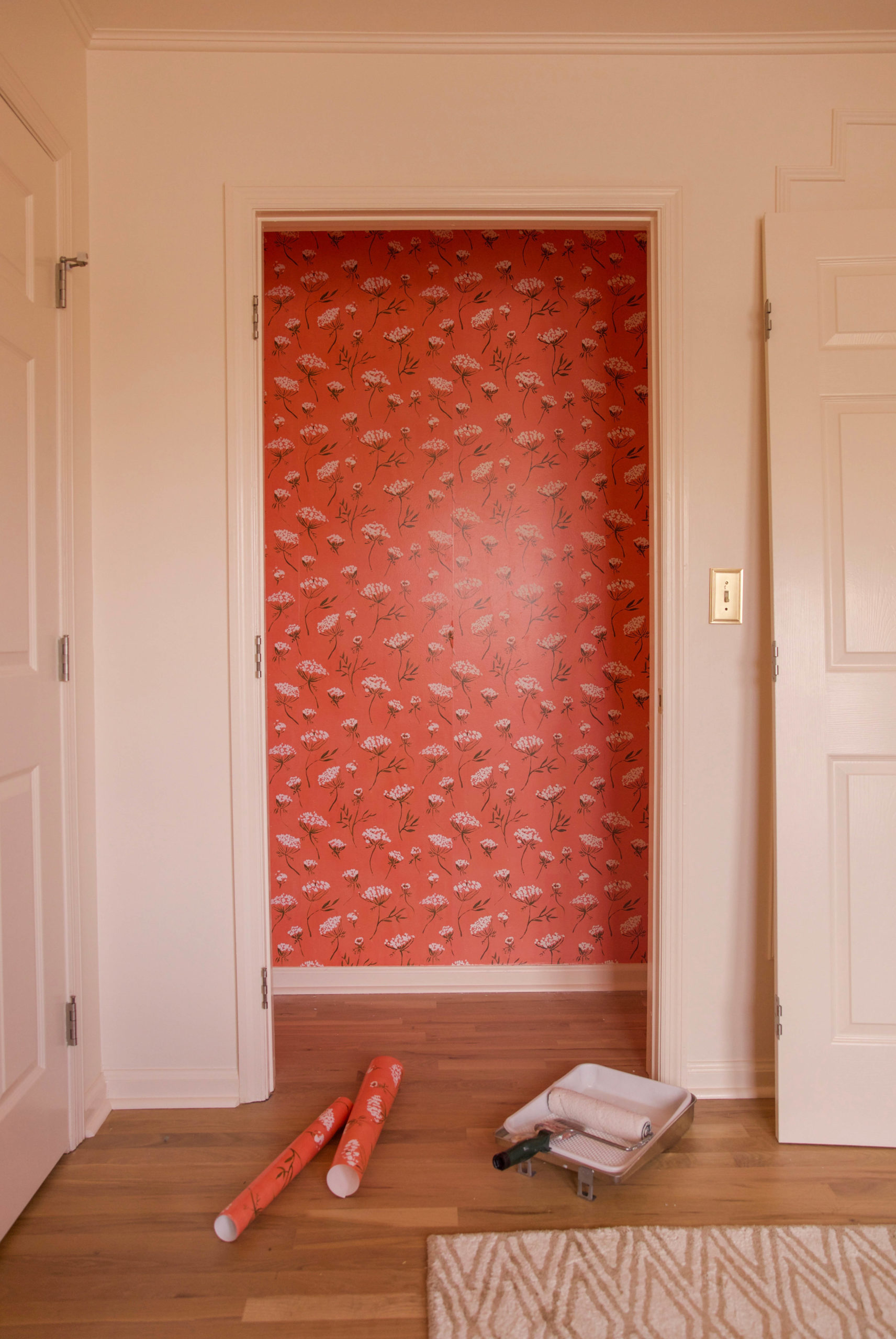 closet wallpaper tutorial