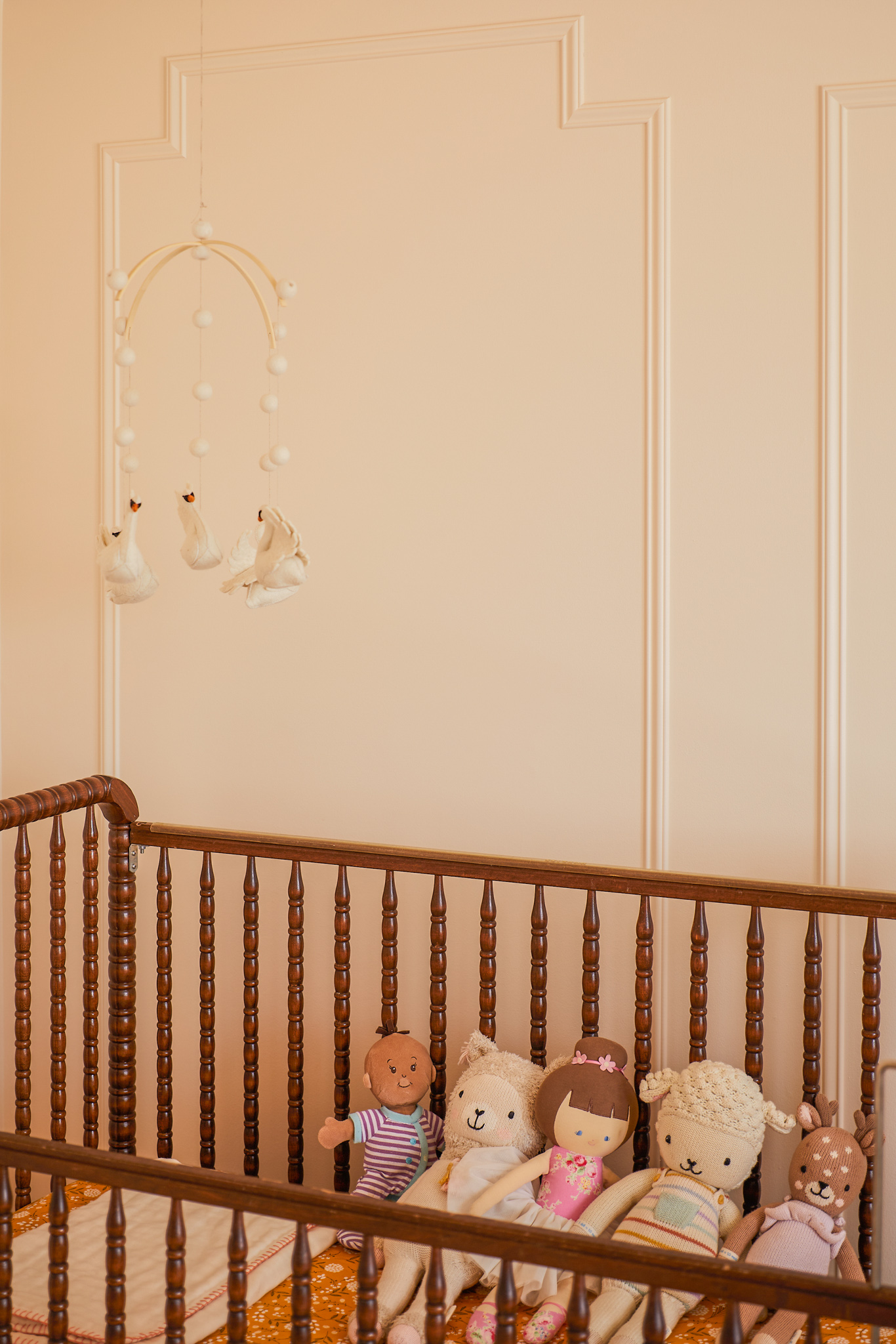 Jenny Lind vintage crib