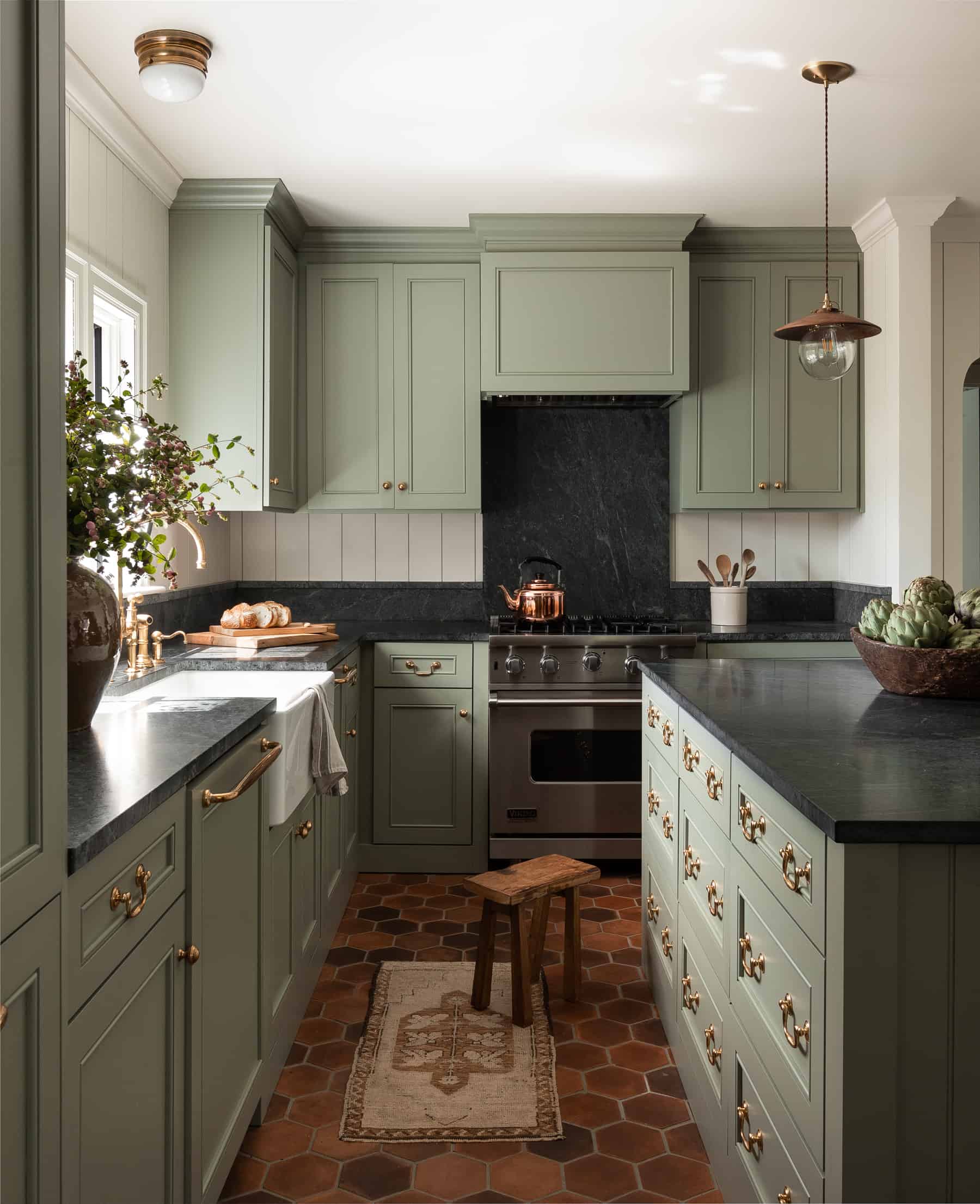 Should You Install Soapstone Countertops? The Pros and Cons