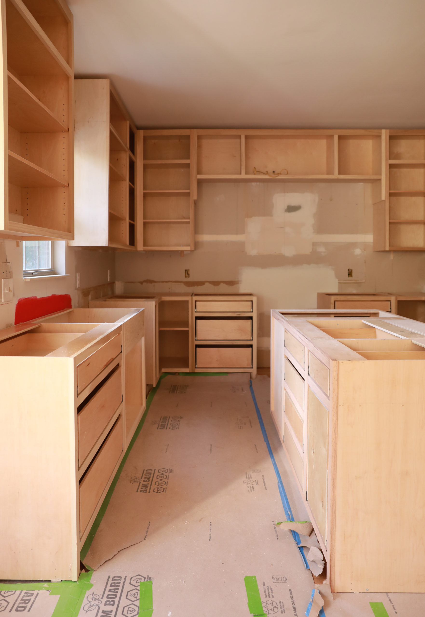 https://inhonorofdesign.com/wp-content/uploads/2021/10/kitchen-layout-IHOD-scaled.jpg