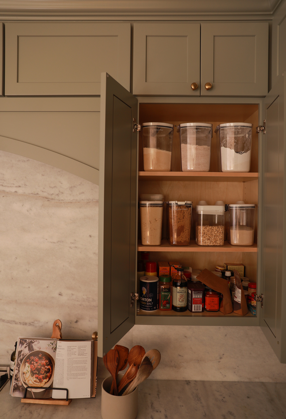 kitchen cabinet organization