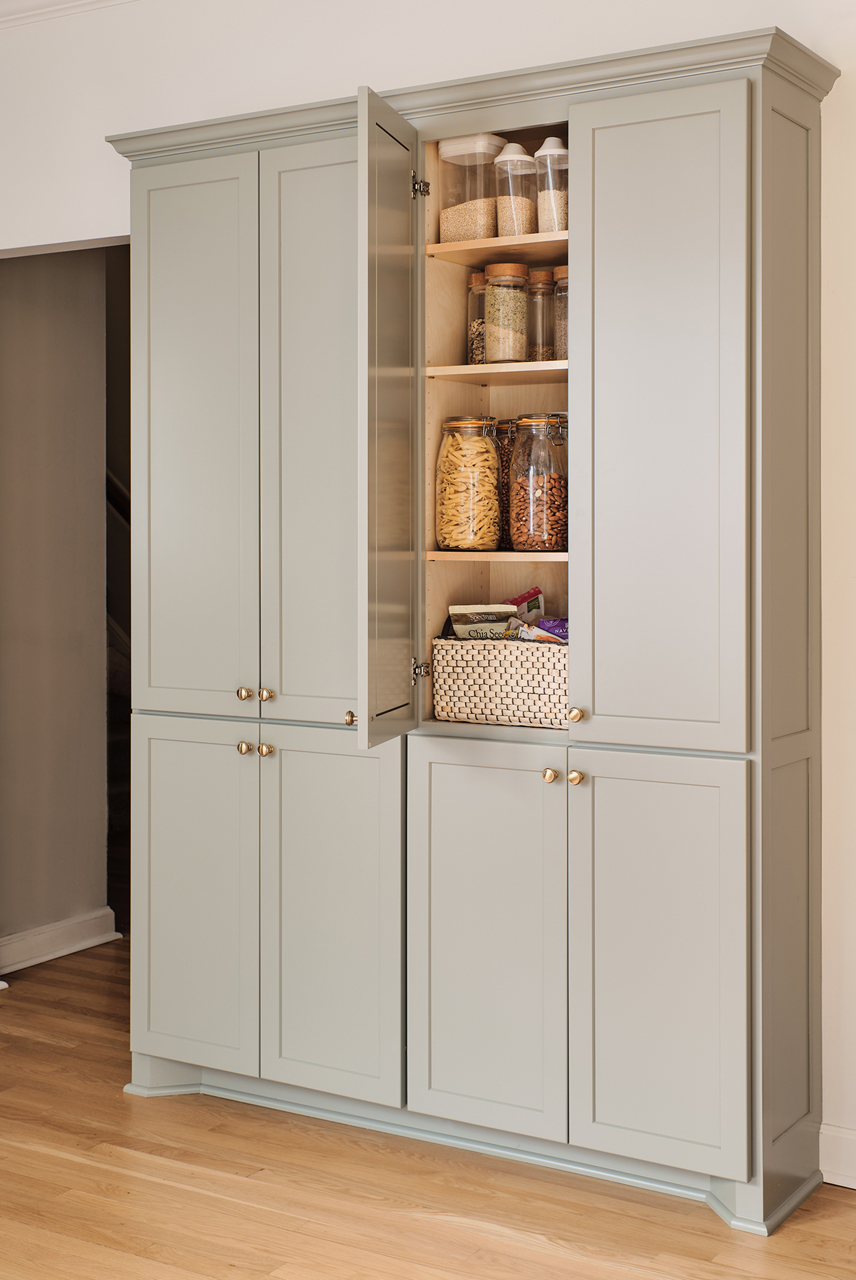 https://inhonorofdesign.com/wp-content/uploads/2022/03/built-in-pantry-IHOD.jpg