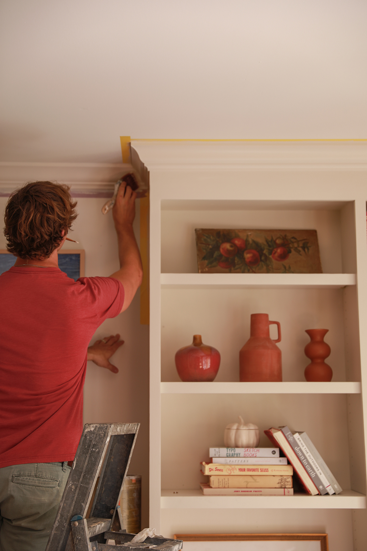 painting crown molding