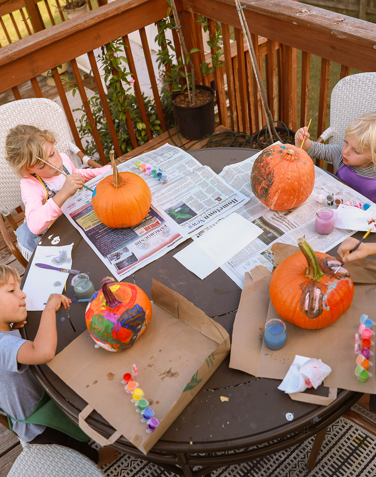 painting pumpkins