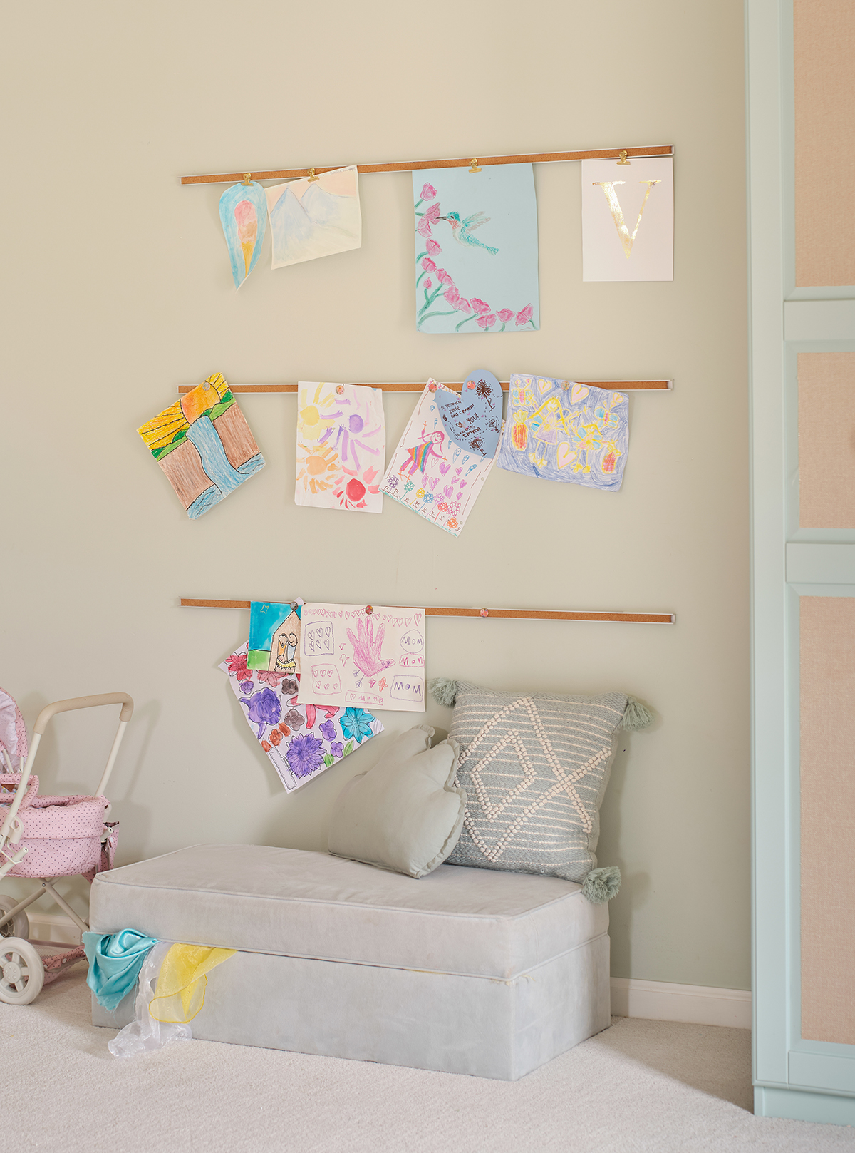 Kids Room Ideas - A Place for Art (Art Wall)