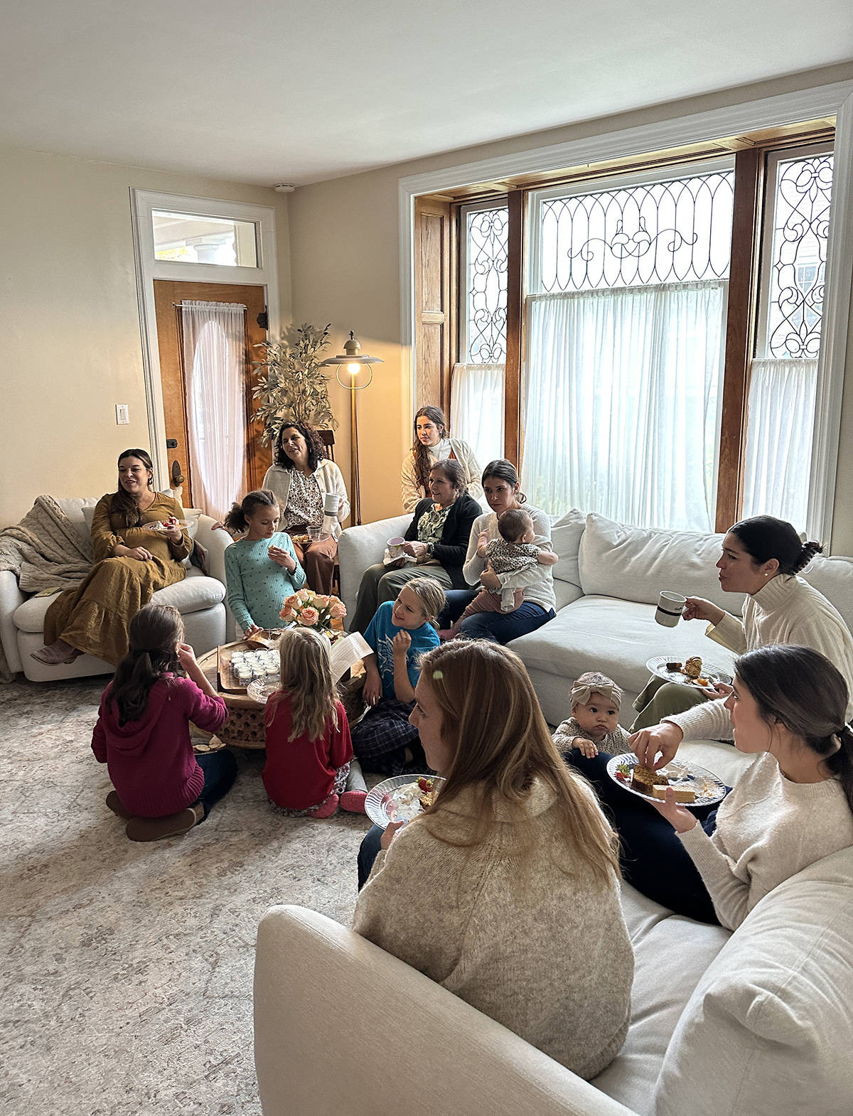 A Blessingway gathering for a new mother 