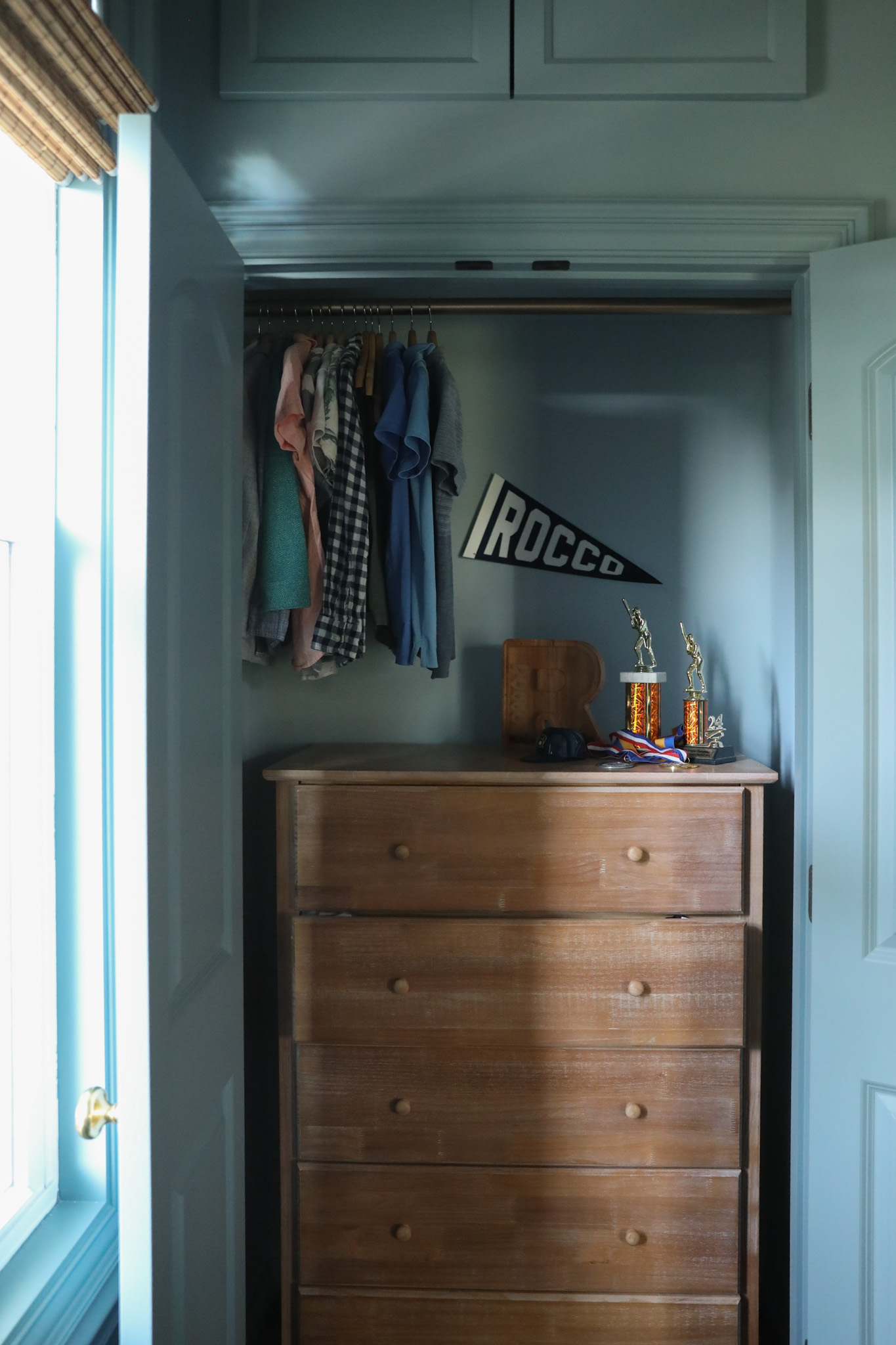 boys room closet